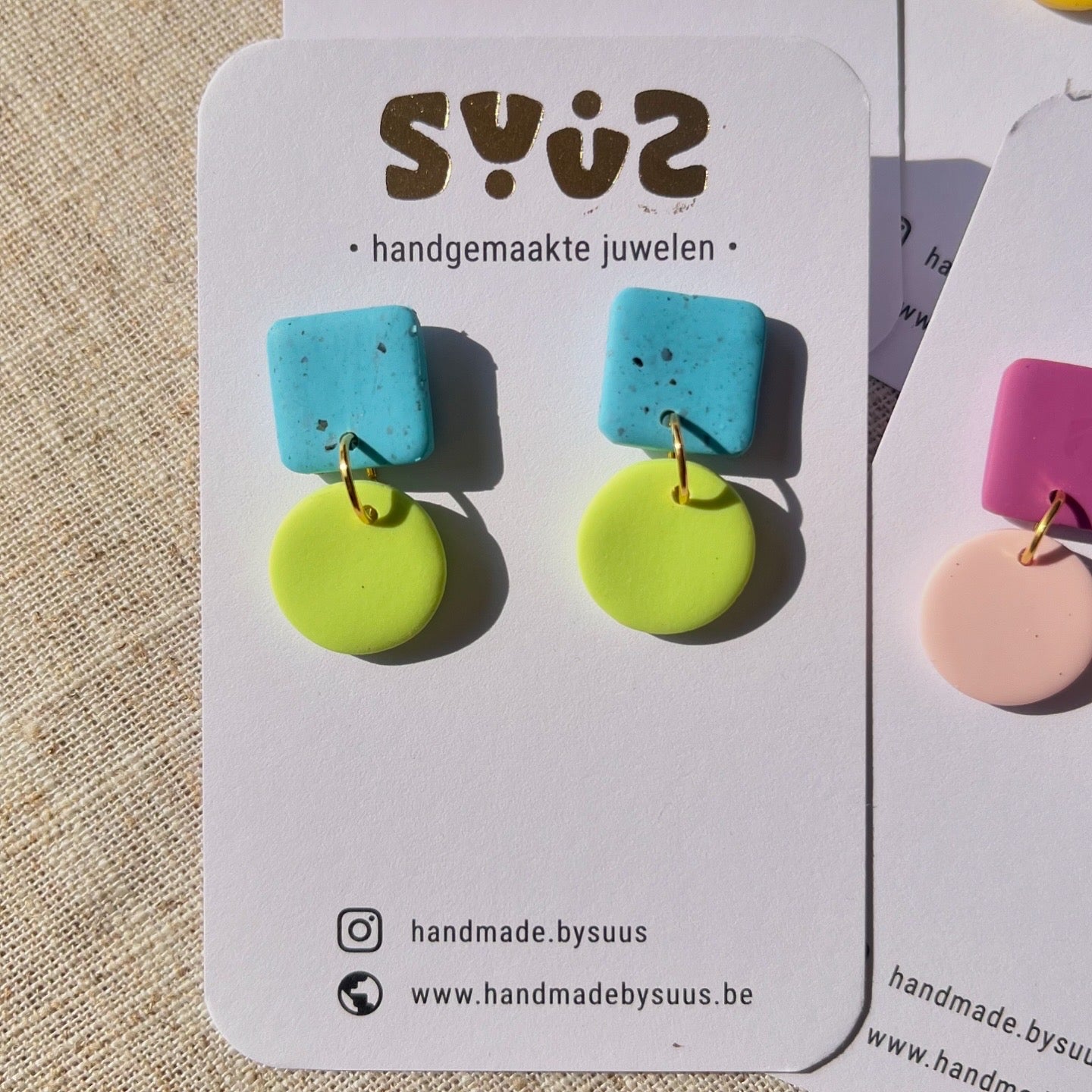 Kleurrijke hangers