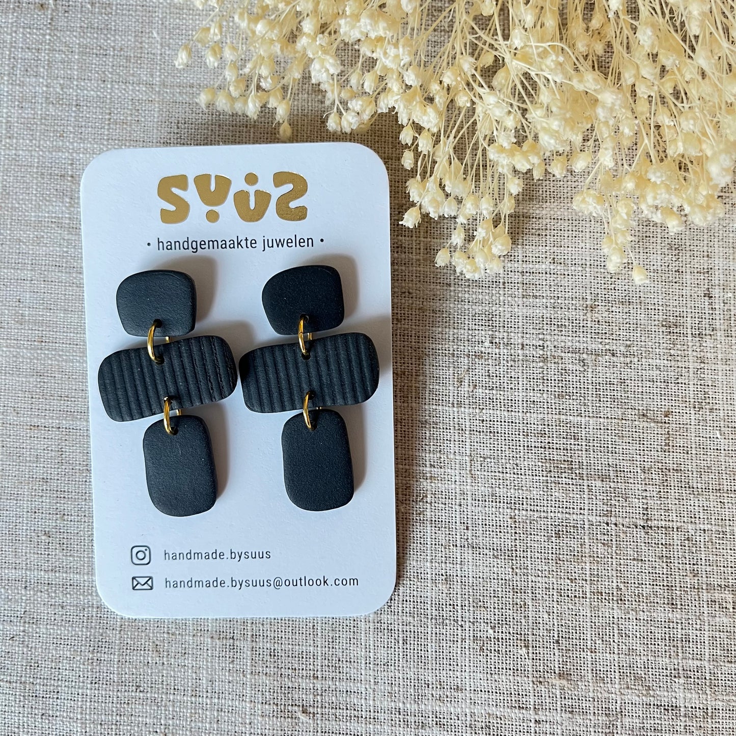 Hangers zwart