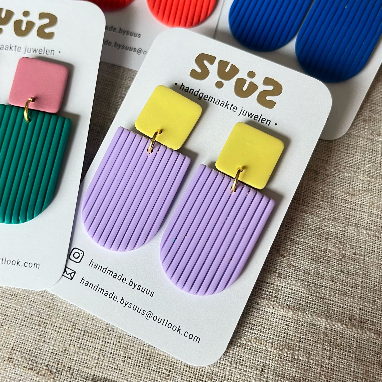 Grote hangers tweekleurig